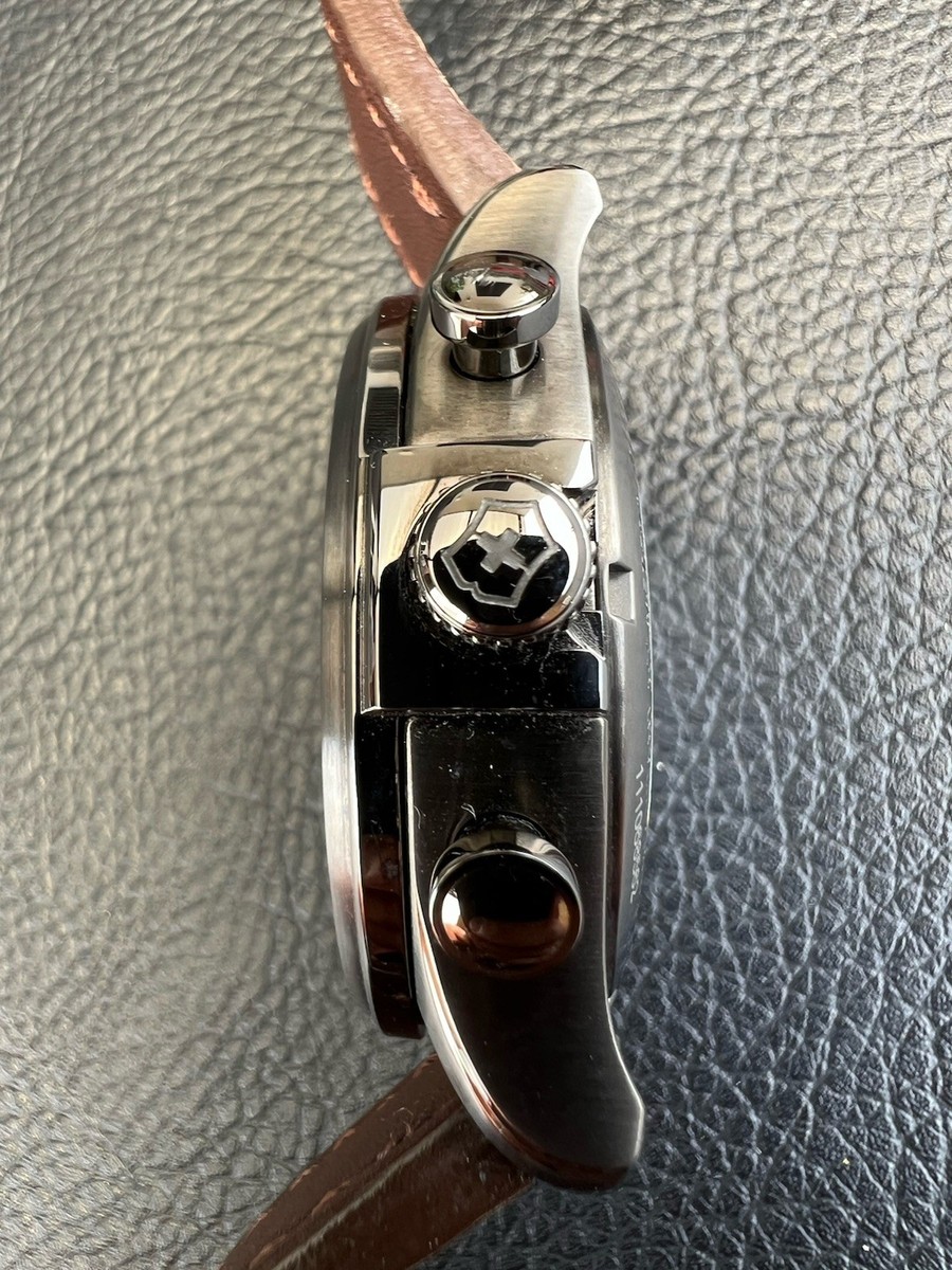 VICTORINOX SWISS ARMY 241520 VINTAGE INFANTRY AUTOMATIC