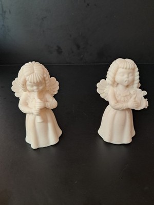  1992  A. Lucchesi  Resin Angel Playing Musician Figurines Faro Italy Pair Of 2