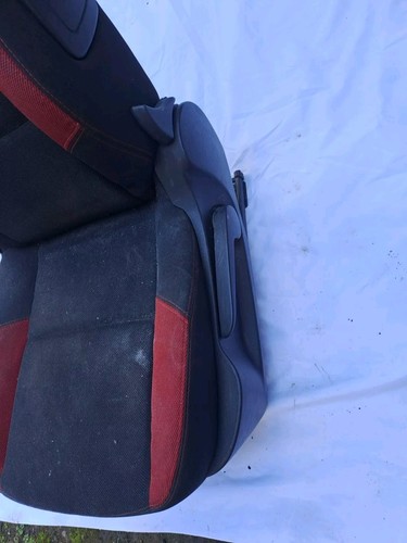 Peugeot 207 Front Passenger Fabric Seat In Red And Black Colour Scheme D025! - Picture 4 of 10