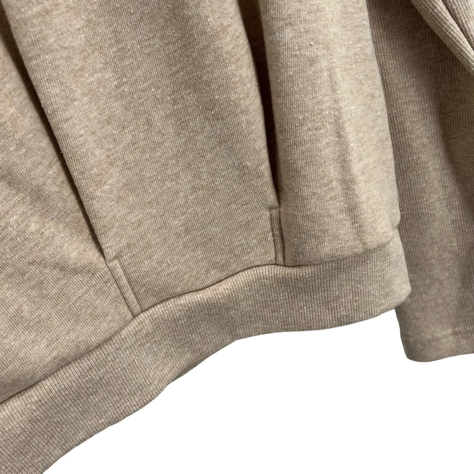 alo-yoga turtleneck sweatshirt