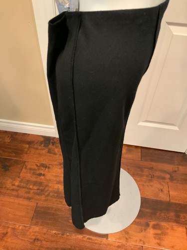 Akris Punto Black Wool Pencil Skirt, Size 10 (US) 42 (FR) - Picture 3 of 7
