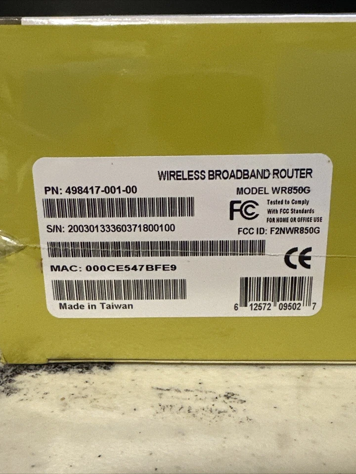 Motorola WR850G 802.11g Wireless-G Broadband Router - Image 3 of 4