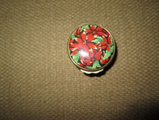 HALCYON DAYS Nieman Marcus Enamel Christmas 1989 Poinsettia Trinket Pill Box
