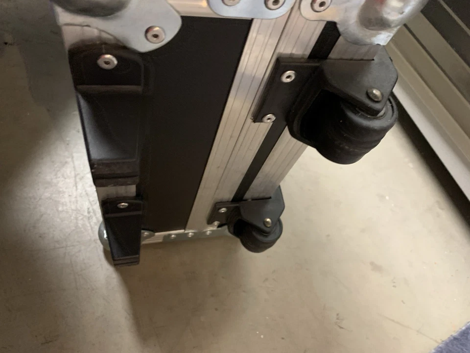 Flightcase Case Trolley Synthesizer Keyboard mit Rollen DJ Koffer - Neuwertig - Bild 4 von 4