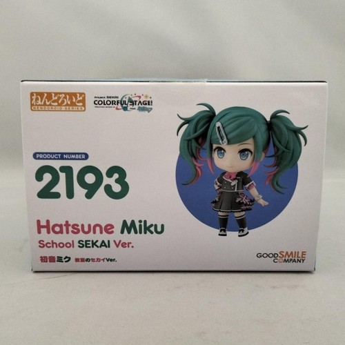 Good Smile Company Nendoroid 2193 Hatsune Miku Classroom World Ver. - Picture 15 of 17