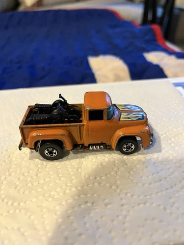 Vintage Hot Wheels 1973 Hi-Tail Hauler '56 Ford Truck Orange w/ Motorcycle