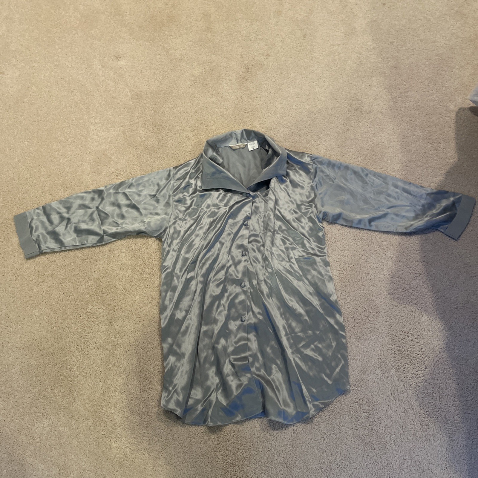 Coldwater Creek Silk Women’s Silver Long Sleeve Night Shirt