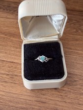 Vintage 10K White Gold Emerald Diamond Ring - Size 6.25