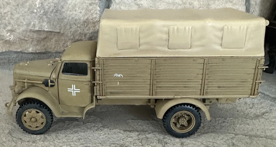 Camión de carga Ultimate Soldier 1:32 Segunda Guerra Mundial alemán Opel Blitz juguetes del siglo XXI DAK Foto 2 de 4