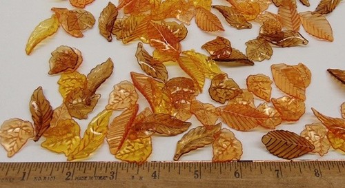 Acryl Herbst Blätter Blatt Charms Tropfen ~ verschiedene Größen und Formen Herbst FARBEN - Bild 12 von 12