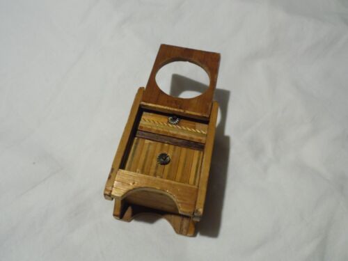 Antique prisoner of war hand made cabinet with bone dominoes inside,8.5cm tall - Picture 6 of 17