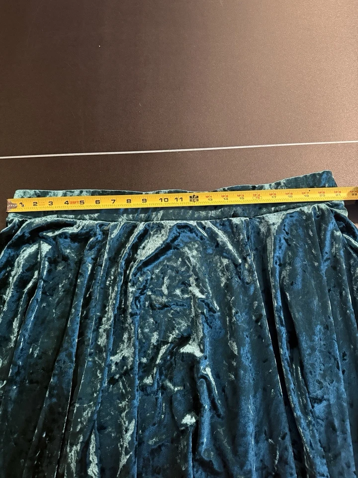 Falda de Terciopelo Tórrida Talla 3 Navidad Año Nuevo Fiesta Verde Esmeralda Bolsillos Foto 2 de 4