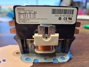 Hartland Controls 365032 Contactor -3-Pole HVAC Motor Contactor- 24V Coil