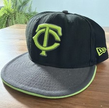 59Fifty New Era Minnesota Twins Baseball Cap Hat Size 7 1/4 Black Green :o