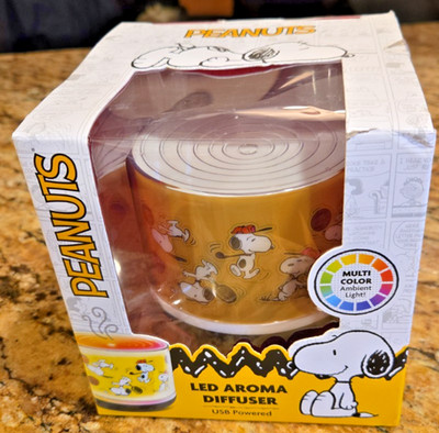 Peanuts Snoopy LED Aroma Oil Pad Diffuser USB Powered New