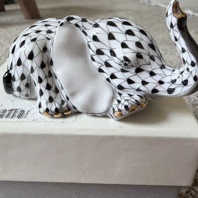 Rare New Herend Hungary Black Fishnet Porcelain Baby Elephant Lying 15561