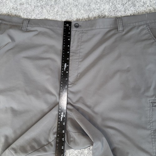 Chaps Shorts Men 52 Gray Pockets Stretch Waist Lightweight Flat Front - Picture 6 of 10