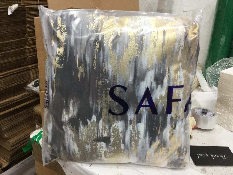 Safavieh ANDRINE PILLOW, Reduced Price 2172766001 PLS7197C-1818 - Image 3 of 4