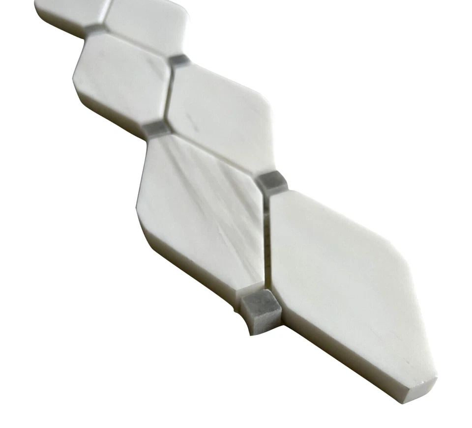 4x12 Dolomita Blanco con Puntos de Mármol Gris Borde Romboide Azulejo Salpicadero Pared Foto 3 de 3