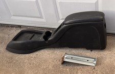 1998-2004 Chevy Blazer S10 Gmc Sonoma Jimmy Center Console Black Oem