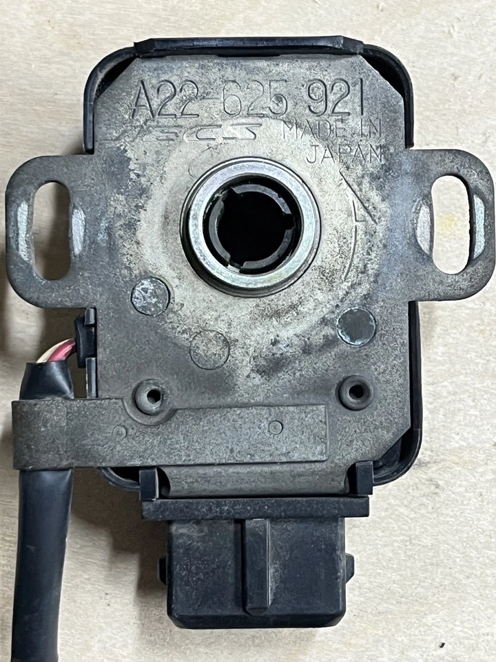 Nissan 300zx 1990-1994 no turbo TPS sensor de posición del acelerador A22-625-921 Foto 3 de 4