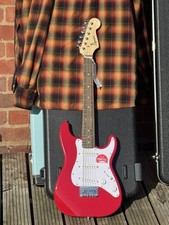 Squier by Fender Mini Stratocaster Electric Guitar Dakota Red, 3/4 Size