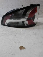 Passenger Tail Light Quarter Mounted SE Fits 15-19 DISCOVERY SPORT 503771