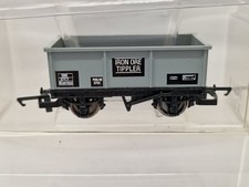 Hornby (China) Spur OO Eisenerz Kippwagen, grau, erscheint unbenutzt