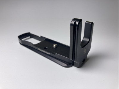 RRS Really Right Stuff BOEM5-L L-Plate Set for Olympus OM-D E-M5 original Mark I