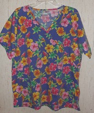 WOMENS STAT BRAND PARROTS  FLORAL PRINT SCRUBS TOP SIZE L
