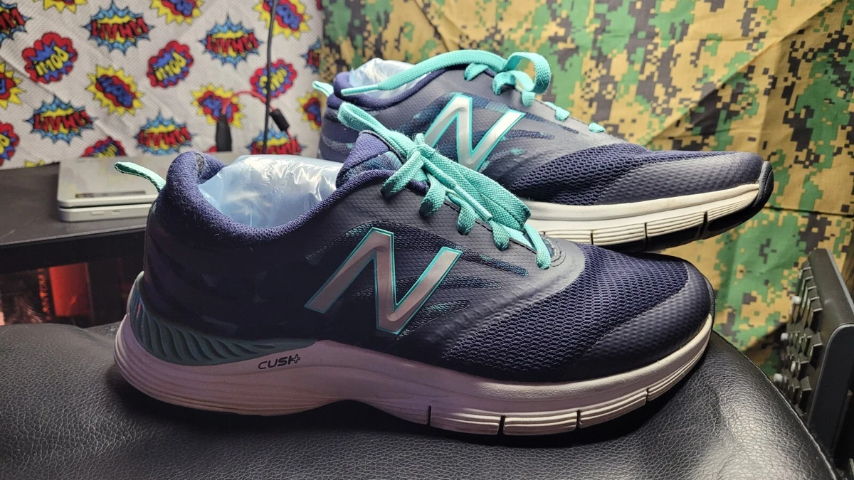 Size 7.5 New Balance Crush Cross WX715KG2 Blue