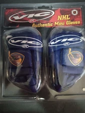 NHL: Atlanta Thrashers Mini Hockey Gloves Car or Truck Rearview Mirror/ Man Cave