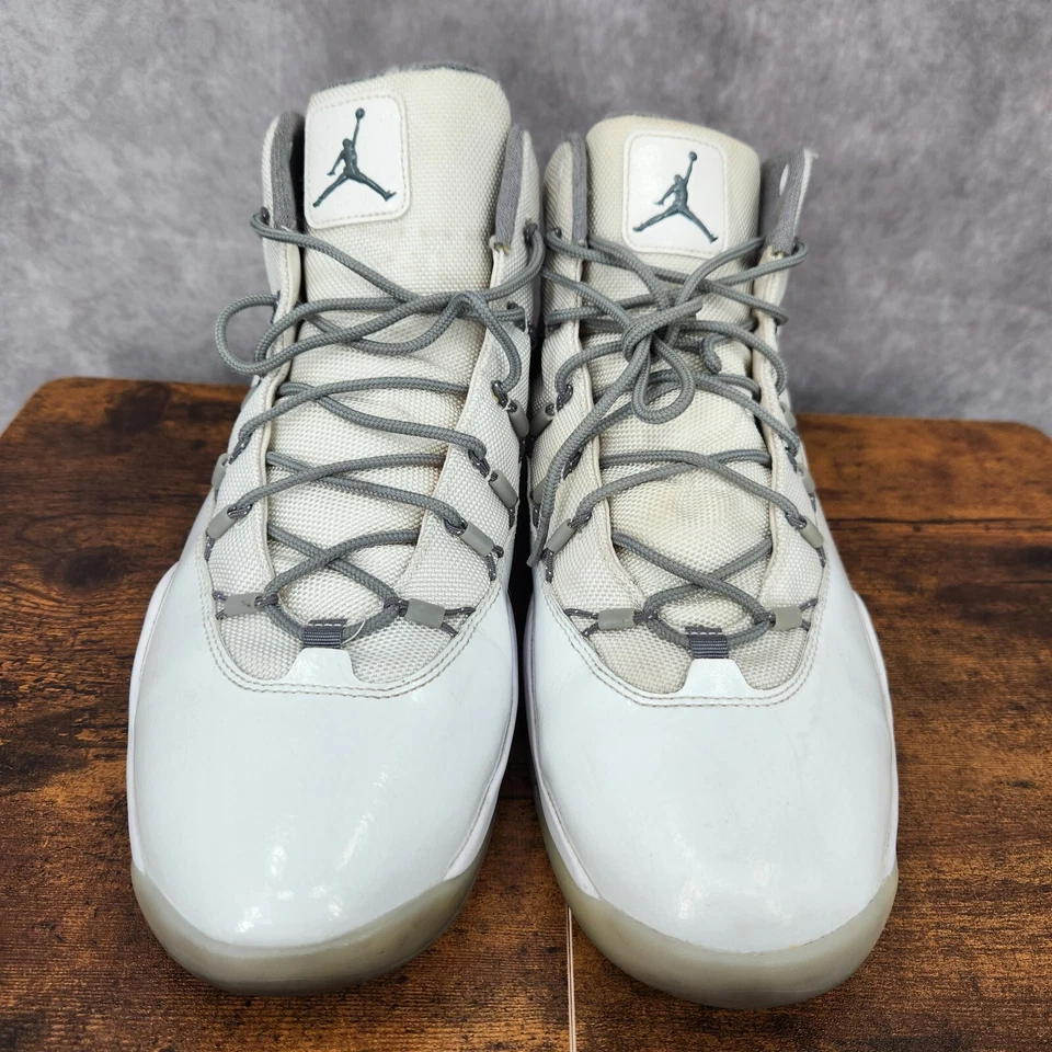 Zapatillas de baloncesto Jordan Prime Flight para hombre 13 blancas grises 648723 100 Foto 3 de 4