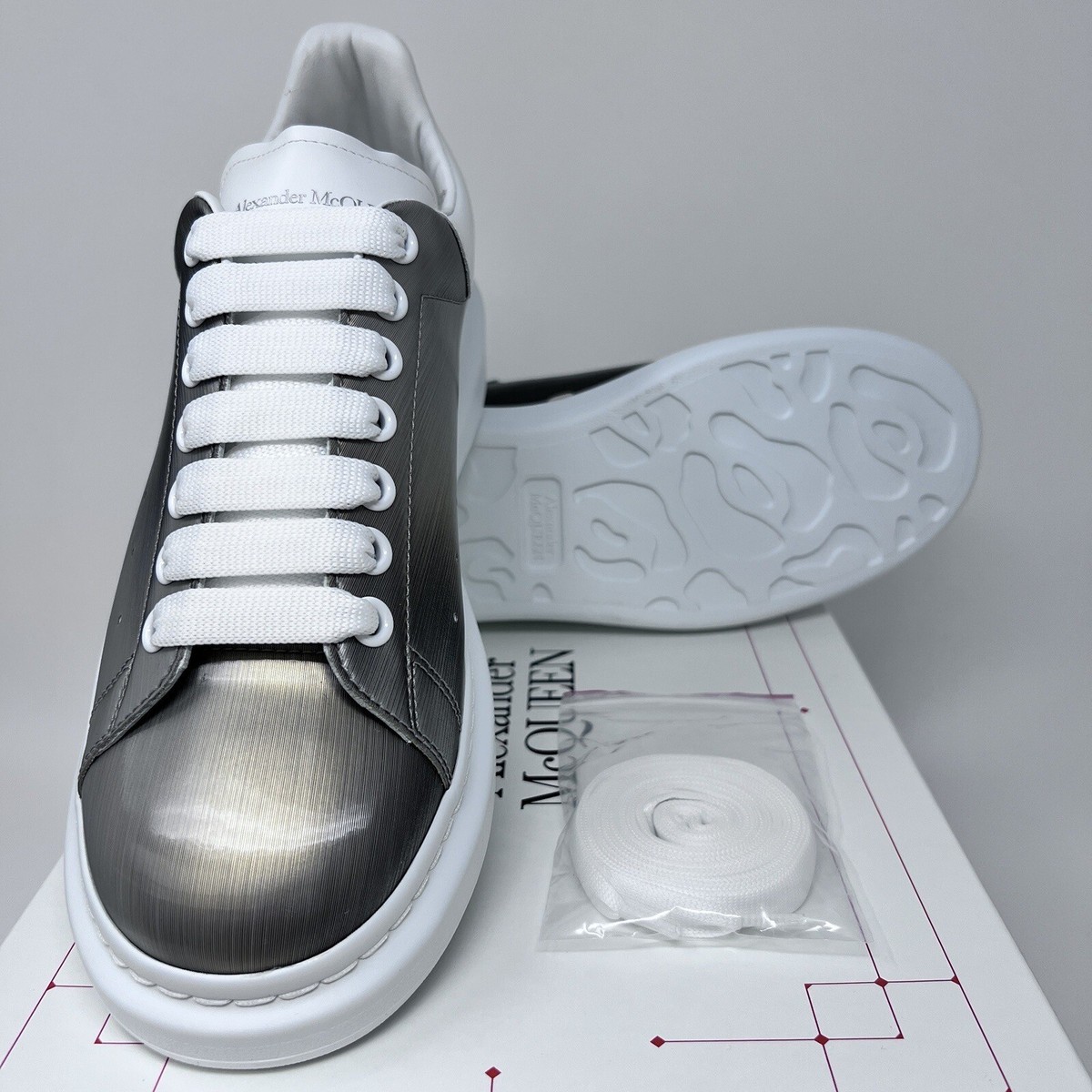 【初版】 ALEXANDER McQUEEN Alexander McQueen Oversized Sneaker 'White Ultramarine