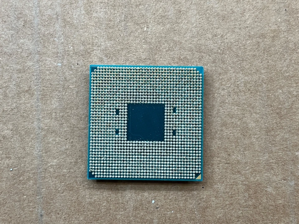 CPU de escritorio AMD Ryzen 7 PRO 1700X AM4 3Ghz CPU de 8 núcleos Foto 2 de 2