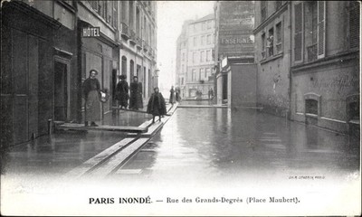 Ak Paris V, Crue de la Seine Janvier 1910, Rue des Grands Degrés,... - 3474660
