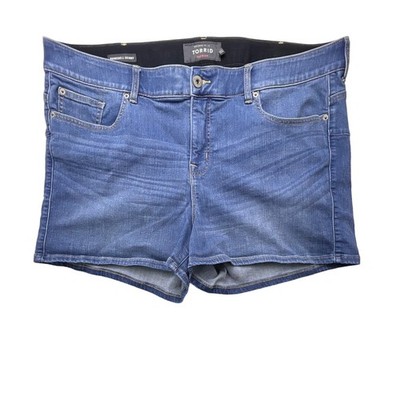 Torrid Women s Plus Size Bombshell Skinny Jean Premium Denim Shorts Size 24