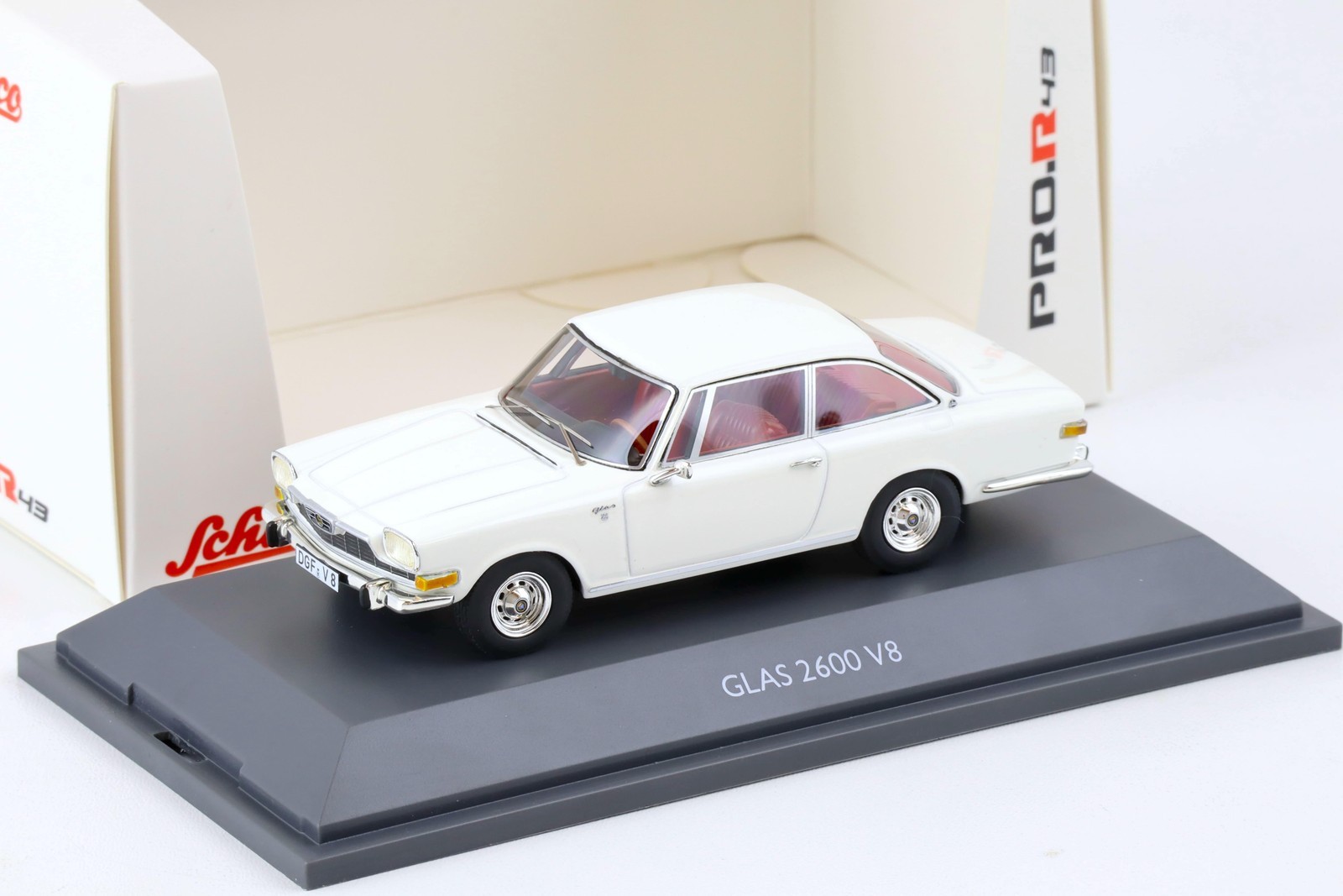 1:43 Schuco PRO.R43 Glass 2600 V8 1966 White 450913300