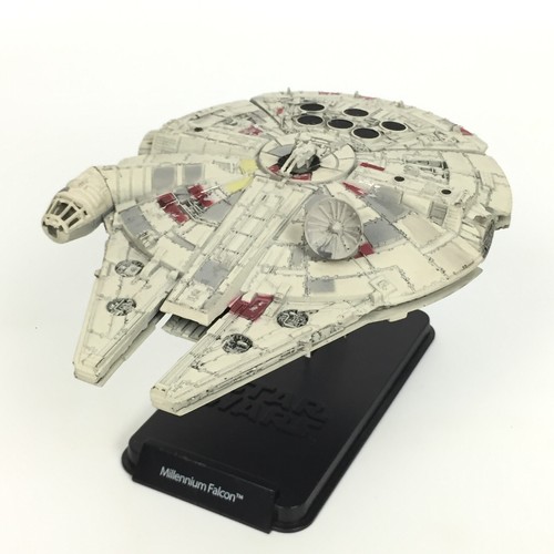 Maquette Millennium Falcon Star Wars Altaya En Métal - Échelle 1:100, Neuve