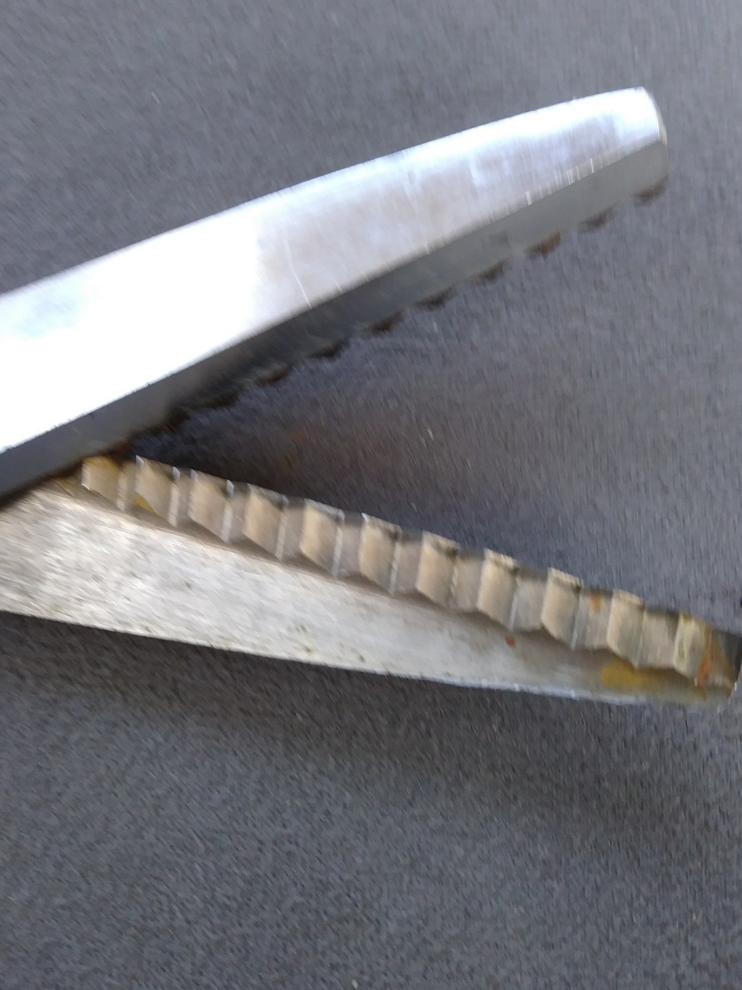 Vintage Professional Tailor Dressmaker Zig Zag Heavy Metal Sewing Scissors JAPAN