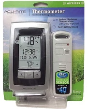 Acurite Digital Indoor / Outdoor Wireless Thermometer 00754w4 with Self-setti...