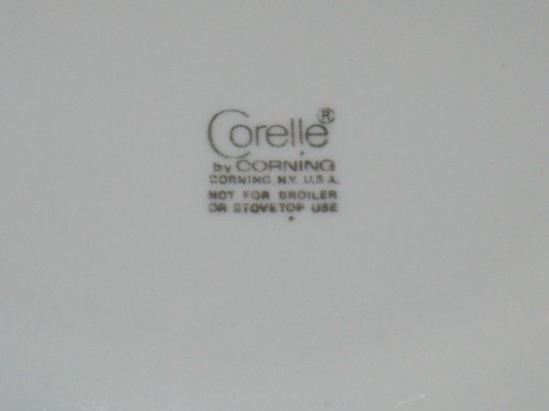 12 Corning Corelle Dinner Plates Christmas Holly Days 8 w/Black Vein 10.5" 1985 - Picture 4 of 5