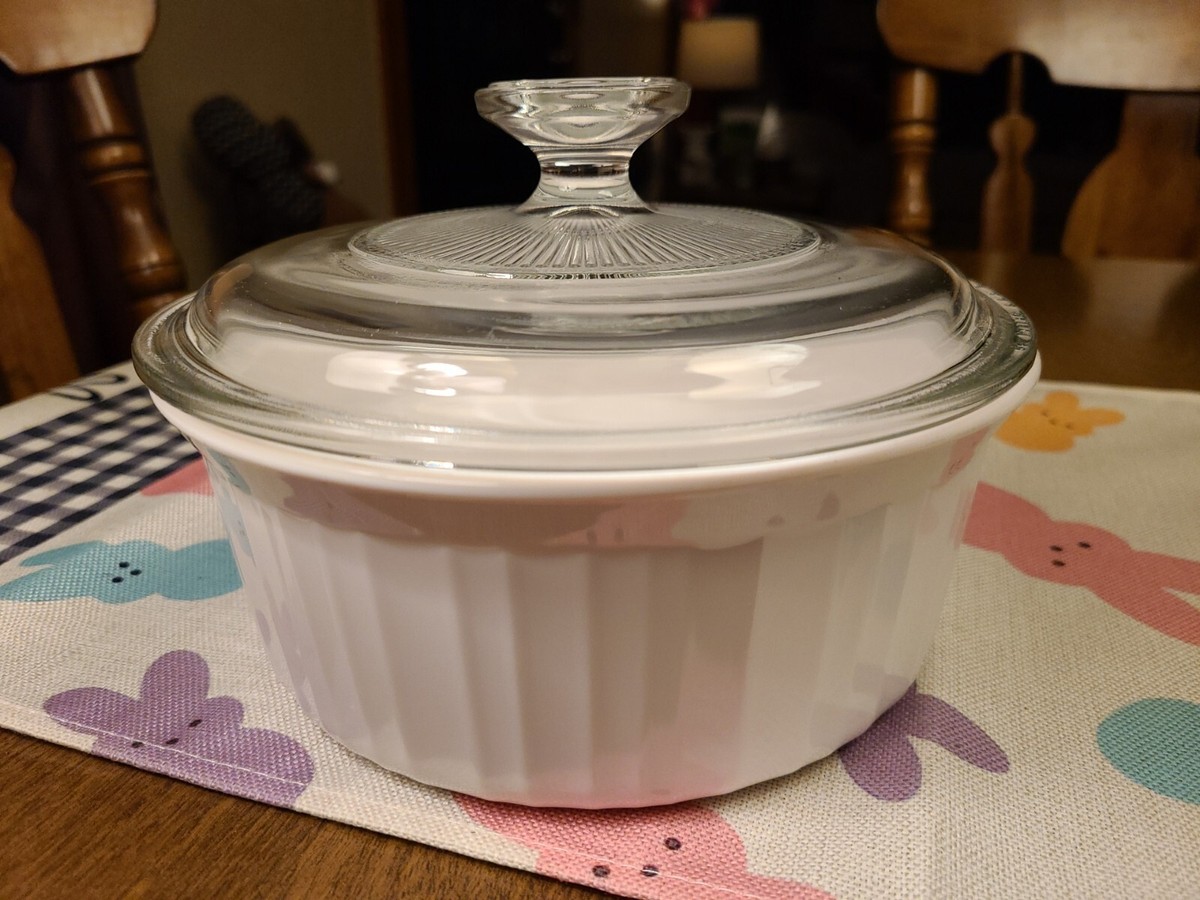 Corning Ware French White F-5-B Liter Round Casserole Dish With Lid