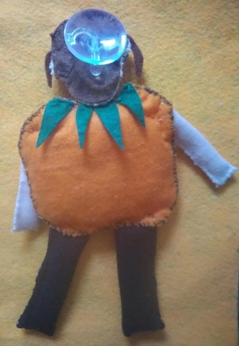 Halloween, Taylor Swift Kürbis, inoffizielle Handarbeit Deko mit Saugnapf - Bild 2 von 2
