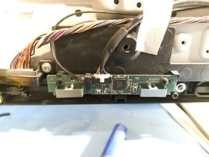 Philips pus 7181 Wifi-Bluetooth Modul aus TV mit Displayschaden (Foto).