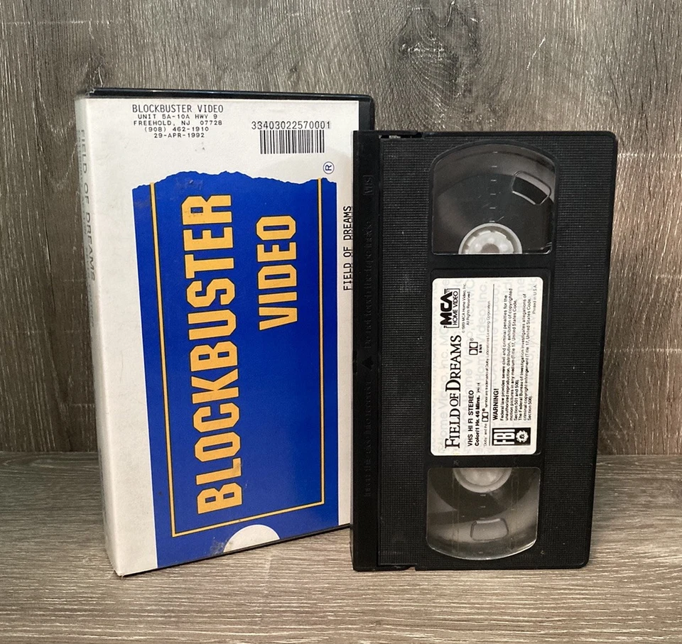The Field of Dreams VHS Blockbuster Video Clamshell Rental 1989 Nice Condition - Image 2 of 4