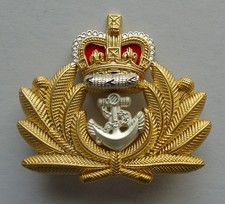 Royal Navy Officers Cap Beret Badge - RN