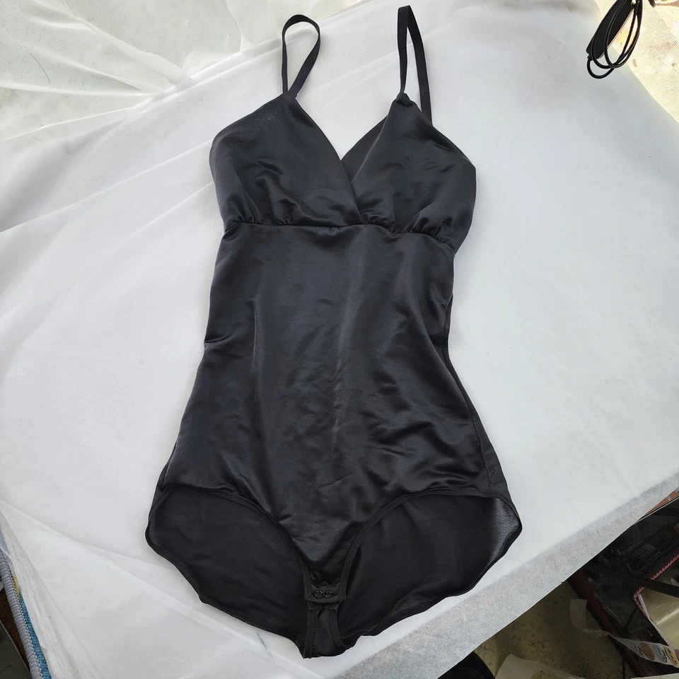 Skims BARELY THERE BODYSUIT BRIEF W SNAPS S 码缟玛瑙黑色全新透明网眼闪耀 — 第 3/4 张图片