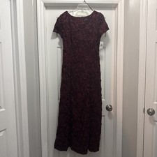 Alex Evenings Women's Long Floral Lace Cap Sleeve Gown, Eggplant Sz12
