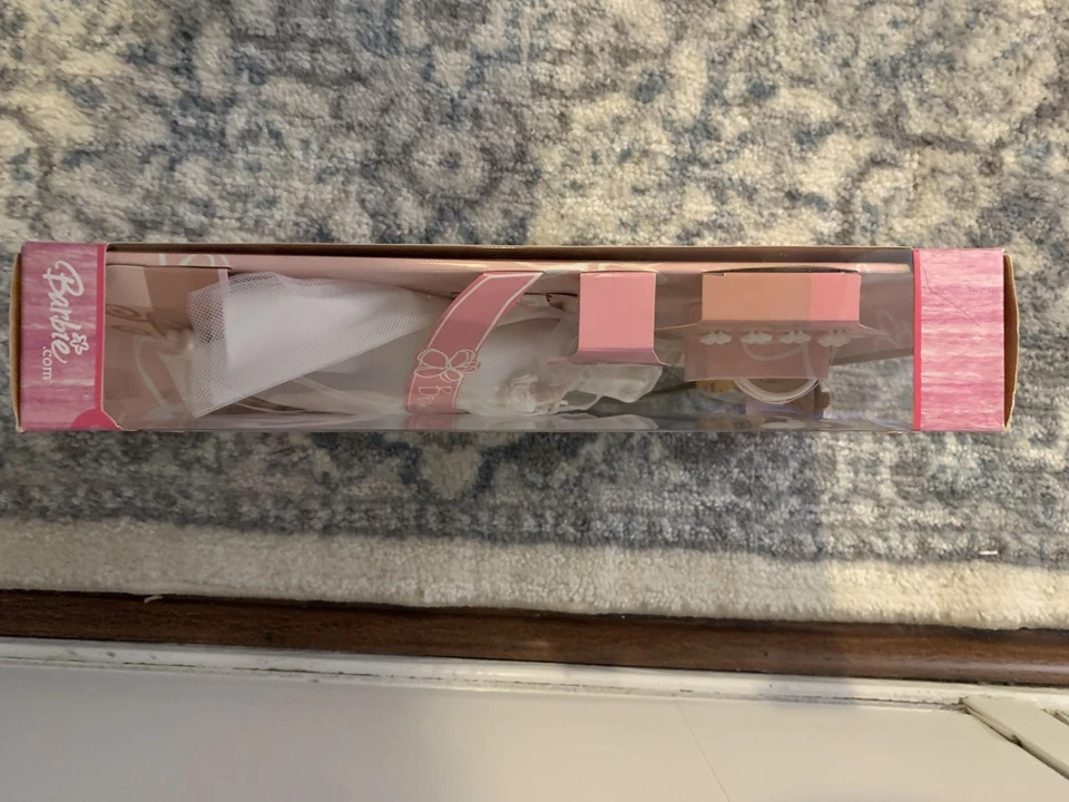 Rara muñeca Barbie hermosa novia 2004 - versión afroamericana G9072 NUEVA Foto 4 de 4